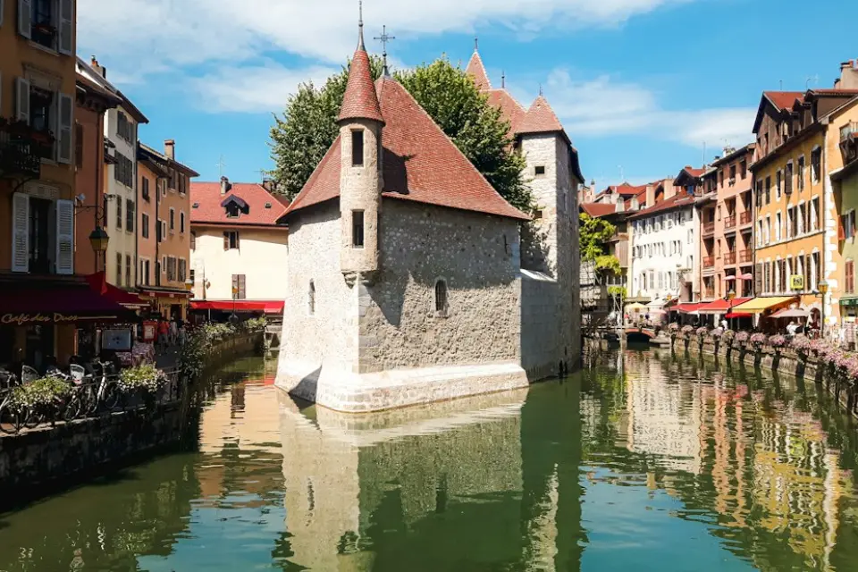 Le palais de l’Isle à Annecy